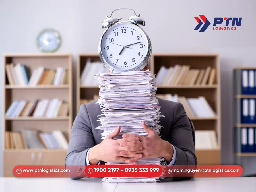 Hàng cần giao trước deadline trong hợp đồng