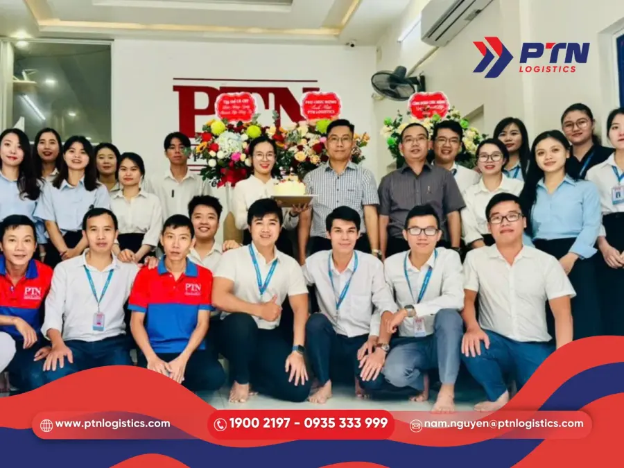 Đội ngũ nhân sự chuyên môn cao tại PTN