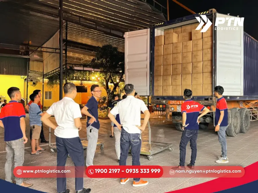 Lấy booking confimation và sắp xếp đóng hàng vào container